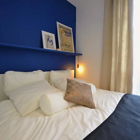 Architect Design Apt Marais 公寓 *